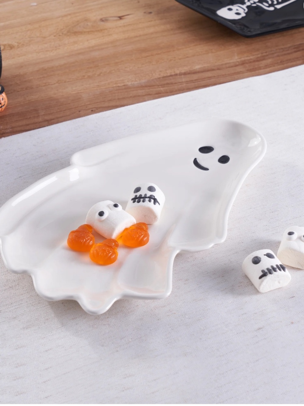 Way to celebrate Halloween ghost ceramic figural treat tray NWT